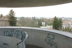 p1240896